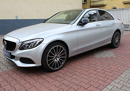Mercedes-Benz C 200 AVANTGARDE ( LED / el.Schiebedach )