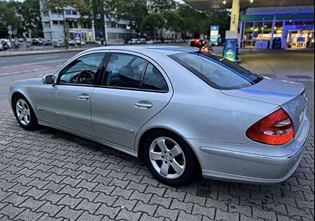 Mercedes-Benz E 220 CDI Avantgarde
