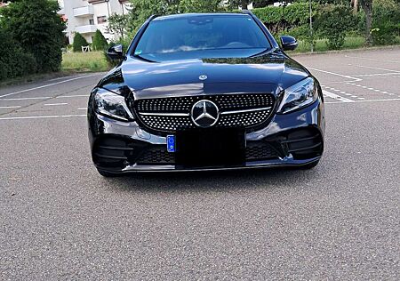 Mercedes-Benz C 400 4Matic 9G-TRONIC AMG Line