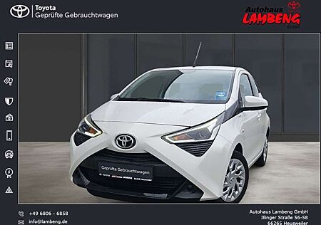 Toyota Aygo (X) x-play