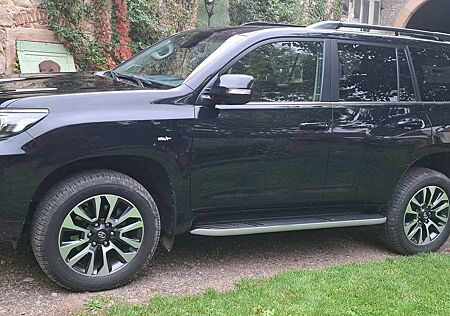 Toyota Land Cruiser D4D EXECUTIVE+GELÄNDEPAKET +SD *MEHRWERTSTEUER*