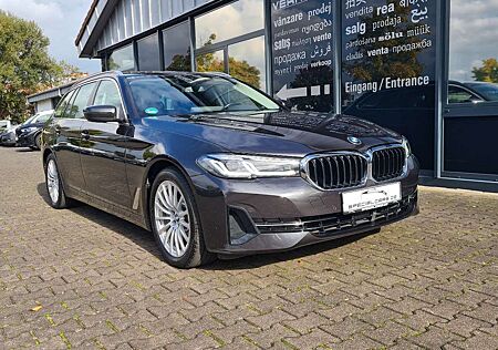 BMW 530 e Touring - DriAssPro - PANO - CAM - LED -