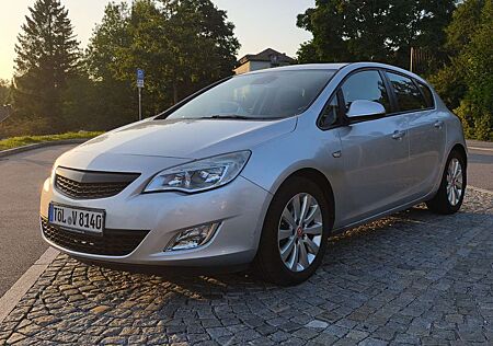 Opel Astra 1.7 CDTI DPF Sport