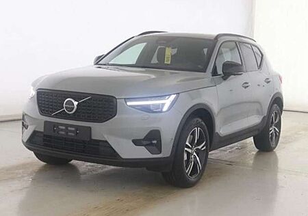 Volvo XC 40 XC40 B4 Benz. 2WD Plus Dark DKG/AHK/Panorama/360