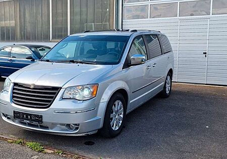 Chrysler Grand Voyager Limited 2.8 CRD Automatik*VOLL*XEN