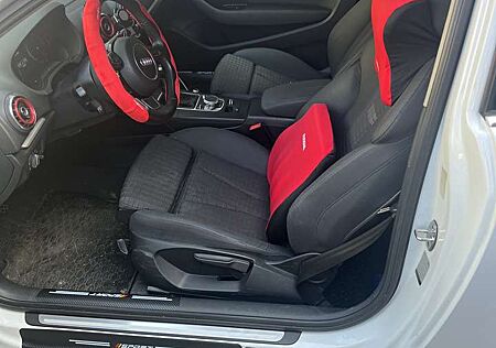 Audi A3 2.0 TDI (clean diesel) Ambition