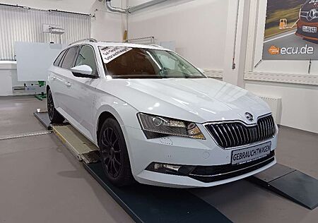 Skoda Superb COMBI 2.0 TDI 4X4 Style AHK, WR, Leder