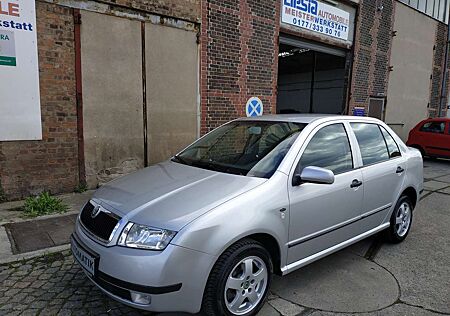 Skoda Fabia 1.4 Lim./TÜV NEU/Allwetter-ALU/Sitzheizung/PDC