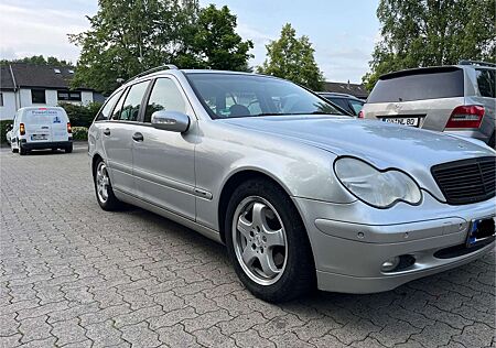 Mercedes-Benz C 180 T Kompressor Classic