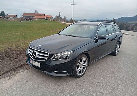 Mercedes-Benz E 220 CDI*Avantgarde* BlueEfficiency*LED*Tempom*