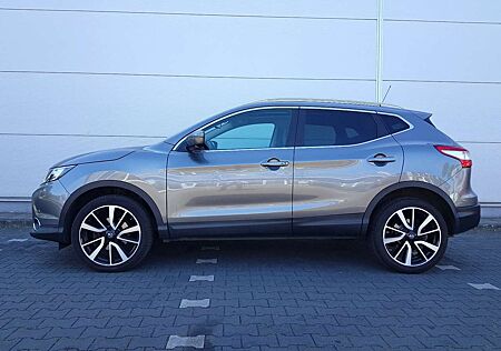 Nissan Qashqai Tekna+Leder+Navi+Panorama+Top Zustand...