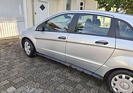 Mercedes-Benz B 180 gebraucht kaufen Mercedes-Benz B 180 CDI (245.207)