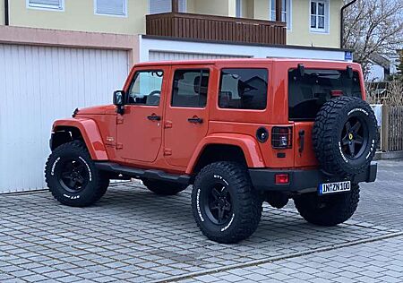 Jeep Wrangler Unlimited 2.8 CRD DPF Automatik Sahara TÜV NEU