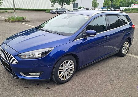 Ford Focus Focus Turnier 1.5 TDCi DPF Start-Stopp-System Titanium