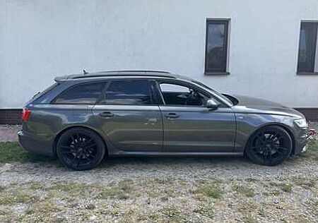 Audi A6 Avant 3.0 TDI DPF quattro tiptronic sport selectio