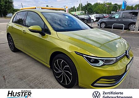 VW Golf Volkswagen VIII Active 1.5 TSI *MATRIX,STHZ,ACC,Harmann-Kard