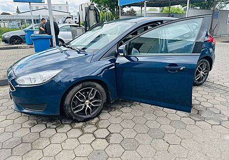 Ford Focus 1.5 TDCi DPF Start-Stopp-System ST-Line