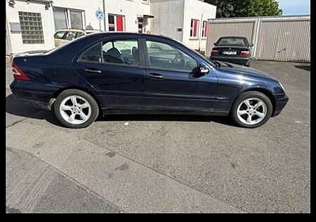 Mercedes-Benz C 180 Classic