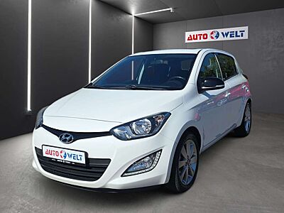 Hyundai i20 1.4i Automatik  SHZ PDC Schiebedach