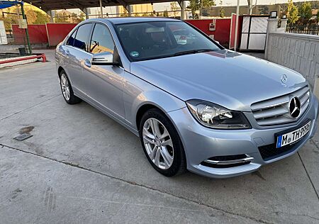 Mercedes-Benz C 180 BlueEFFICIENCY 7G-TRONIC Avantgarde
