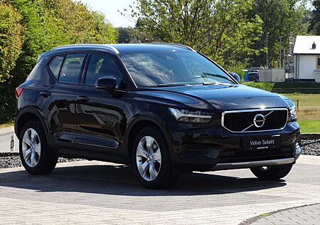 Volvo XC 40 XC40 Momentum Pro D3 AWD