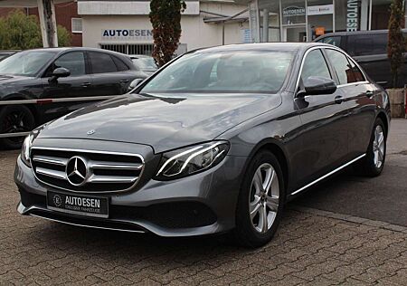 Mercedes-Benz E 220 d AVANTGARDE+NAVI+KAMERA+STANDHEIZUNG