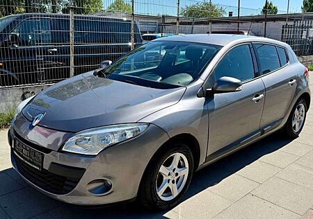Renault Megane III Lim. 5-trg. Dynamique / Tüv 04.27