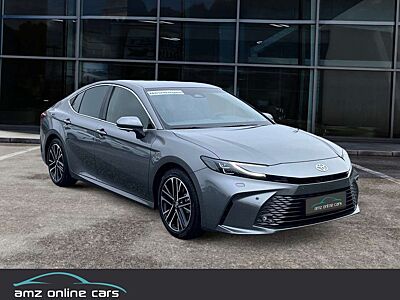 Toyota Camry 2.5 Hybrid Executive Navi*Kamera*LED