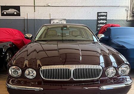 Jaguar Daimler Super Eight