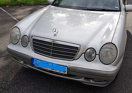 Mercedes-Benz E 220 gebraucht kaufen Mercedes-Benz E 220 CDI Classic