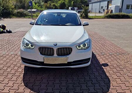 BMW 530d 530 GT x Drive