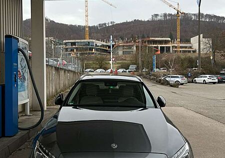 Mercedes-Benz C 220 d 4Matic T 9G-TRONIC AMG Line