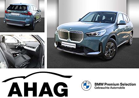 BMW iX1 xDrive30 Navi Bluetooth PDC Klima