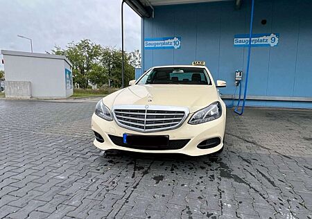 Mercedes-Benz E 200 BlueTEC 7G-TRONIC