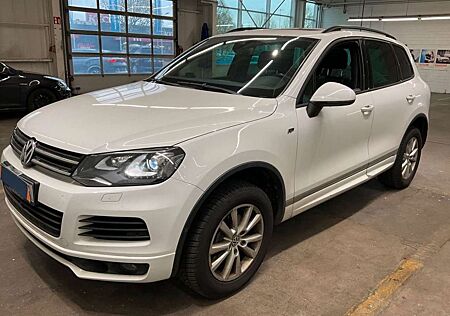 VW Touareg Volkswagen +3.0+V6+TDI+Blue+Motion+DPF+AutomatikExclus