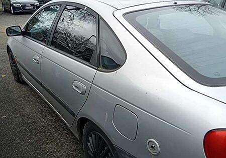 Toyota Avensis 2.0 linea sol