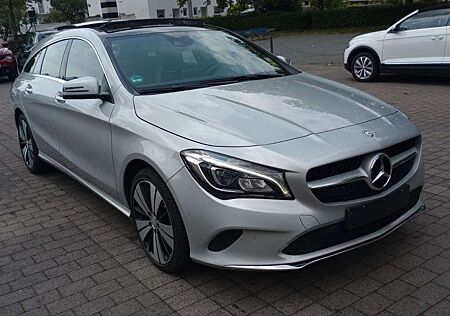 Mercedes-Benz CLA 200 SB Autom Navi Rückf Panorama Scheckheft