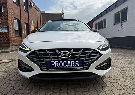 Hyundai i30 1.6 CRDI AUT Intro Edition*LED*NAVI*PANO