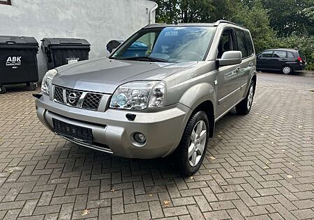 Nissan X-Trail Elegance / Panoramadach / AHK / SHK