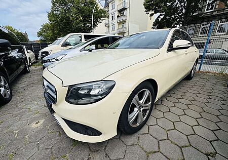 Mercedes-Benz E 200 d 9G-TRONIC Avantgarde Navi camera
