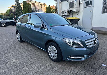 Mercedes-Benz B 180 BlueEfficiency*Automatik*Xenon