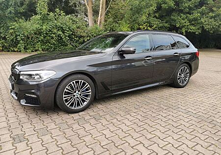 BMW 530d 530 xDrive Touring Aut.