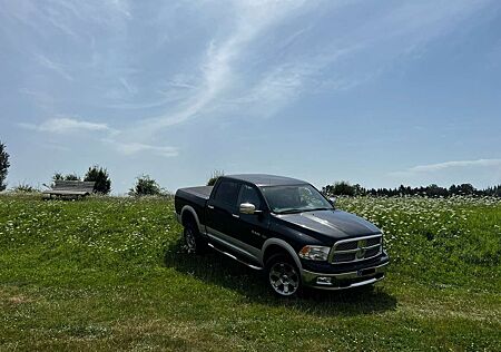 Dodge RAM Laramie 5,7l Double Cab mit Box