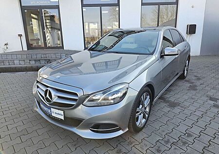 Mercedes-Benz E 300 NAVI COMAND LEDER PDC AUTOMATIK