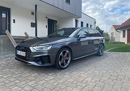 Audi A4 Avant 40 TFSI quattro S tronic S line