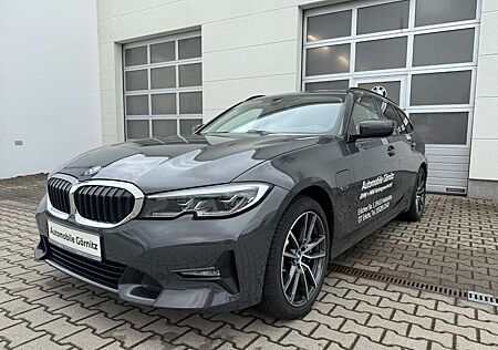 BMW 330 e xDrive Touring LASER/HEAD/DAB/SPORTSITZ/PANO/AHK