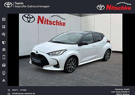 Toyota Yaris Hybrid Club