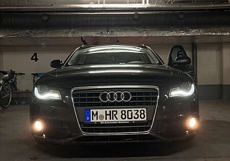 Audi A4 Avant 2.0 TDI DPF multitronic Attraction