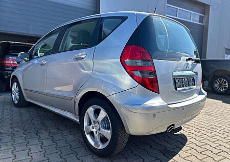 Mercedes-Benz A 170 *AUTOMATIK*KLIMA*NAVI*TÜV NEU*PDC*