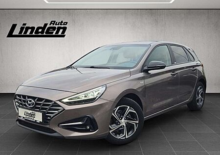 Hyundai i30 Intro Edition Navi Kamera PDC SHZ Carplay